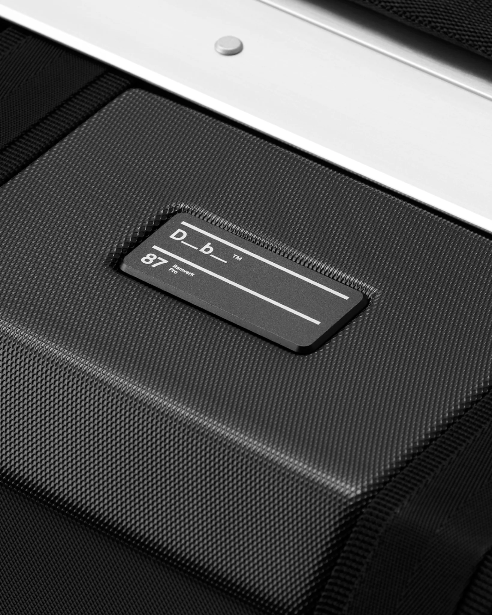 Aluminium Plate for Ramverk Pro Check-in Large 87L - Image 2