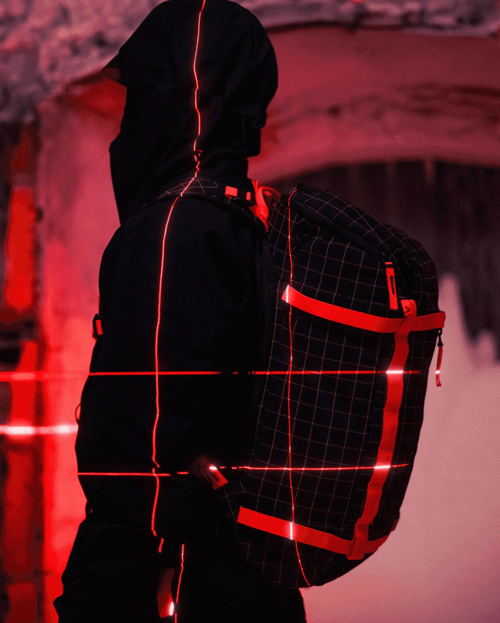 Backcountry Backpack 20L Coral Flash - Image 2