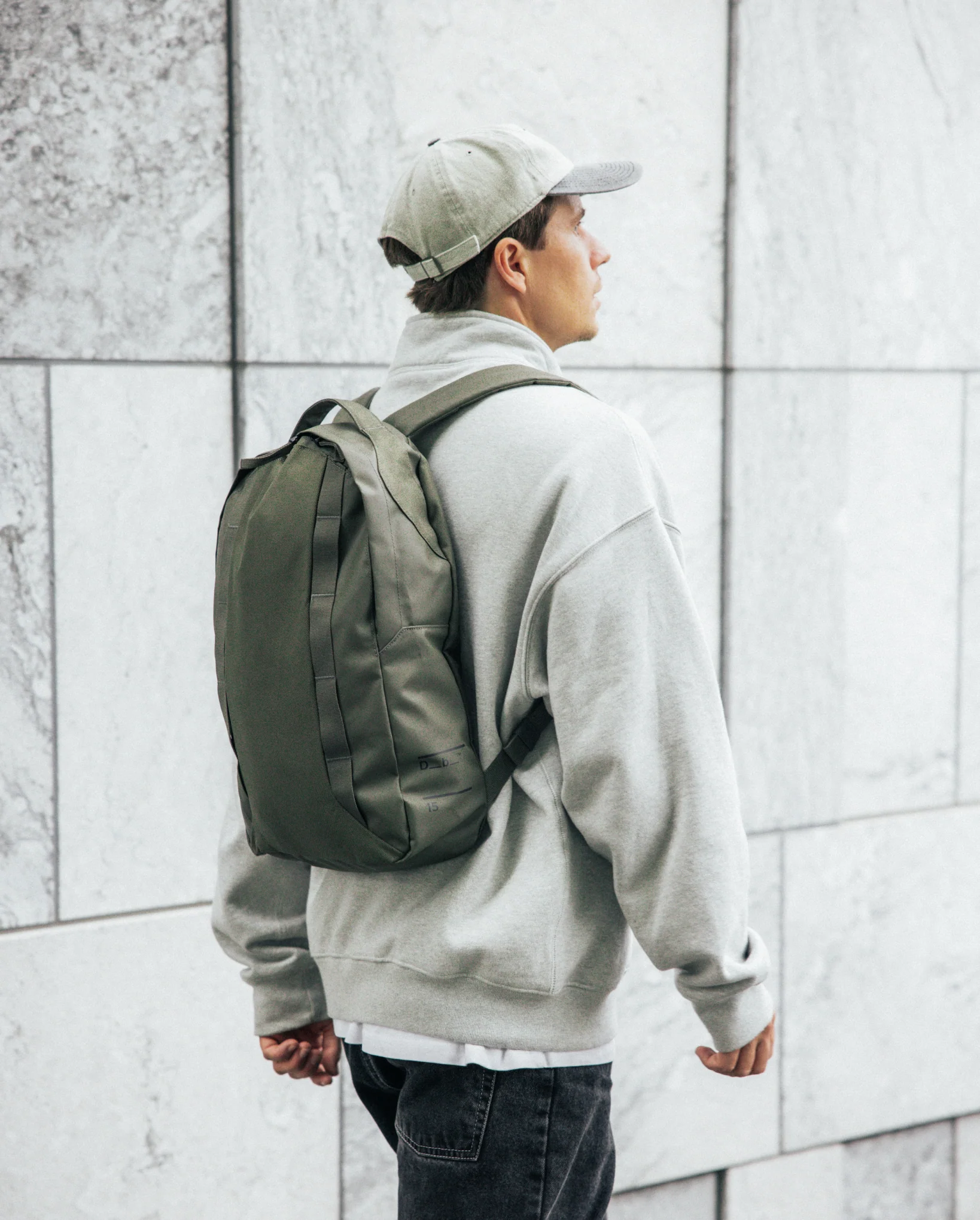 Daypack 15L Moss Green - Image 2