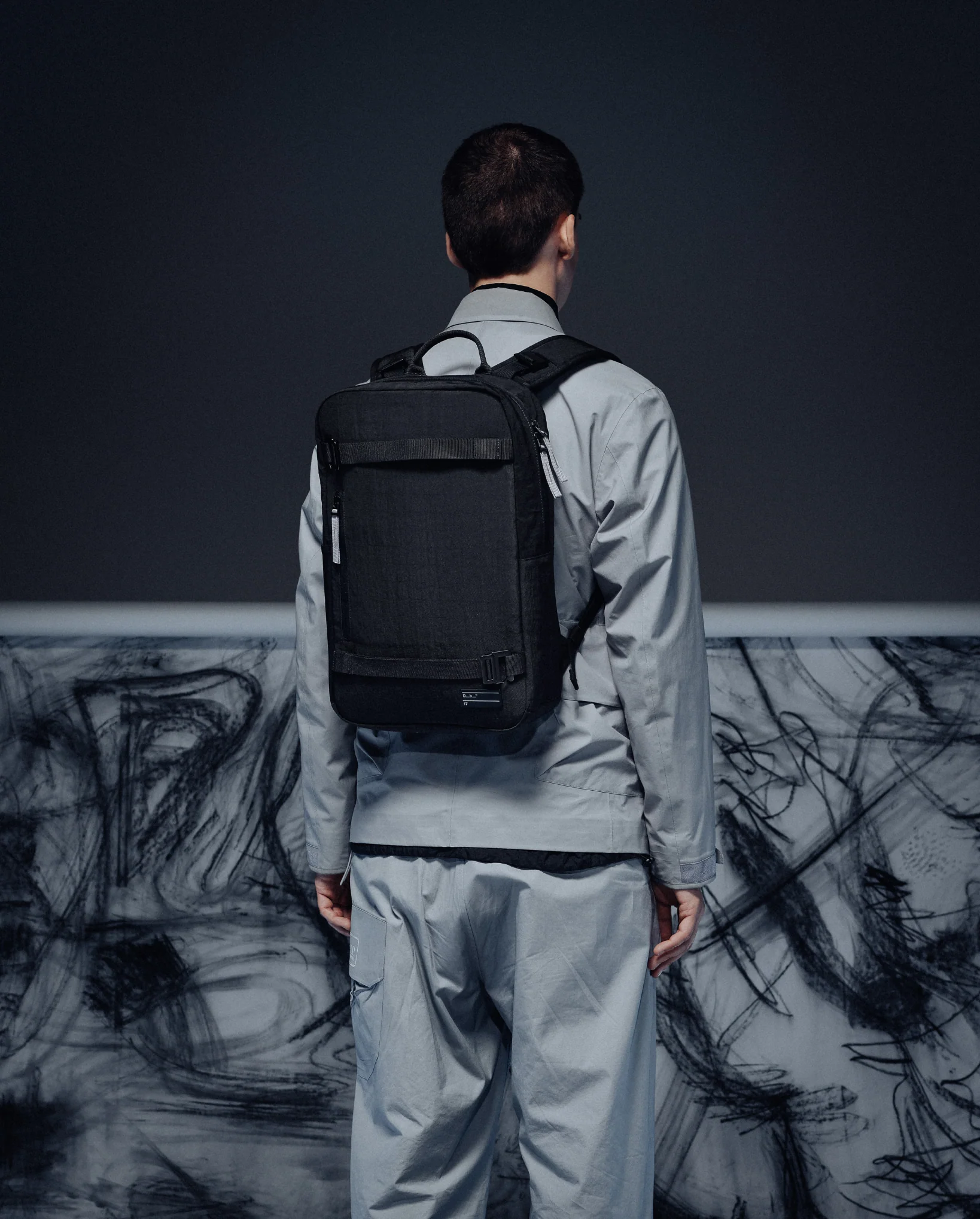 Daypack 17L Charcoal Grey - Image 2