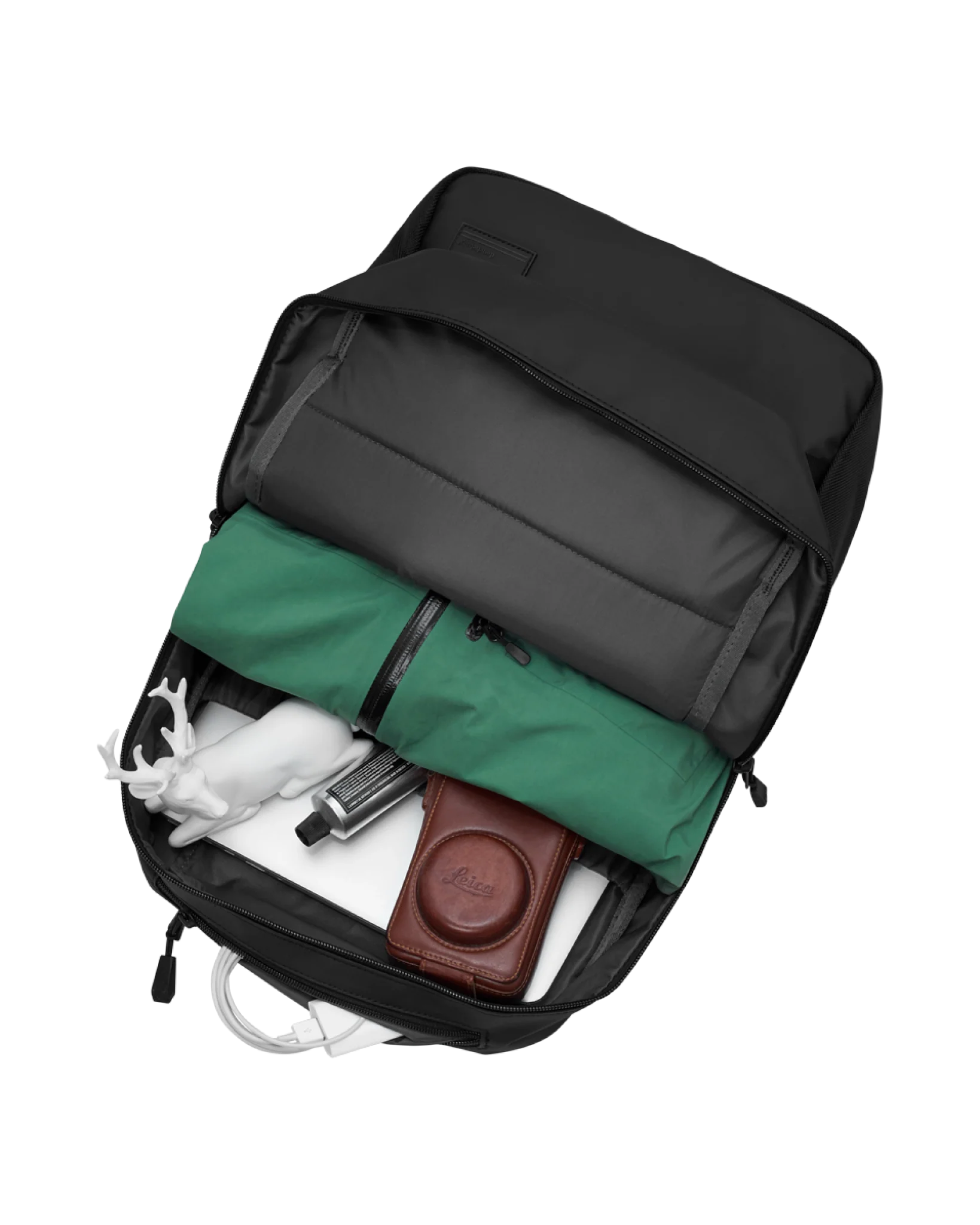 Essential Backpack 17L Sunbleached Red - Image 3
