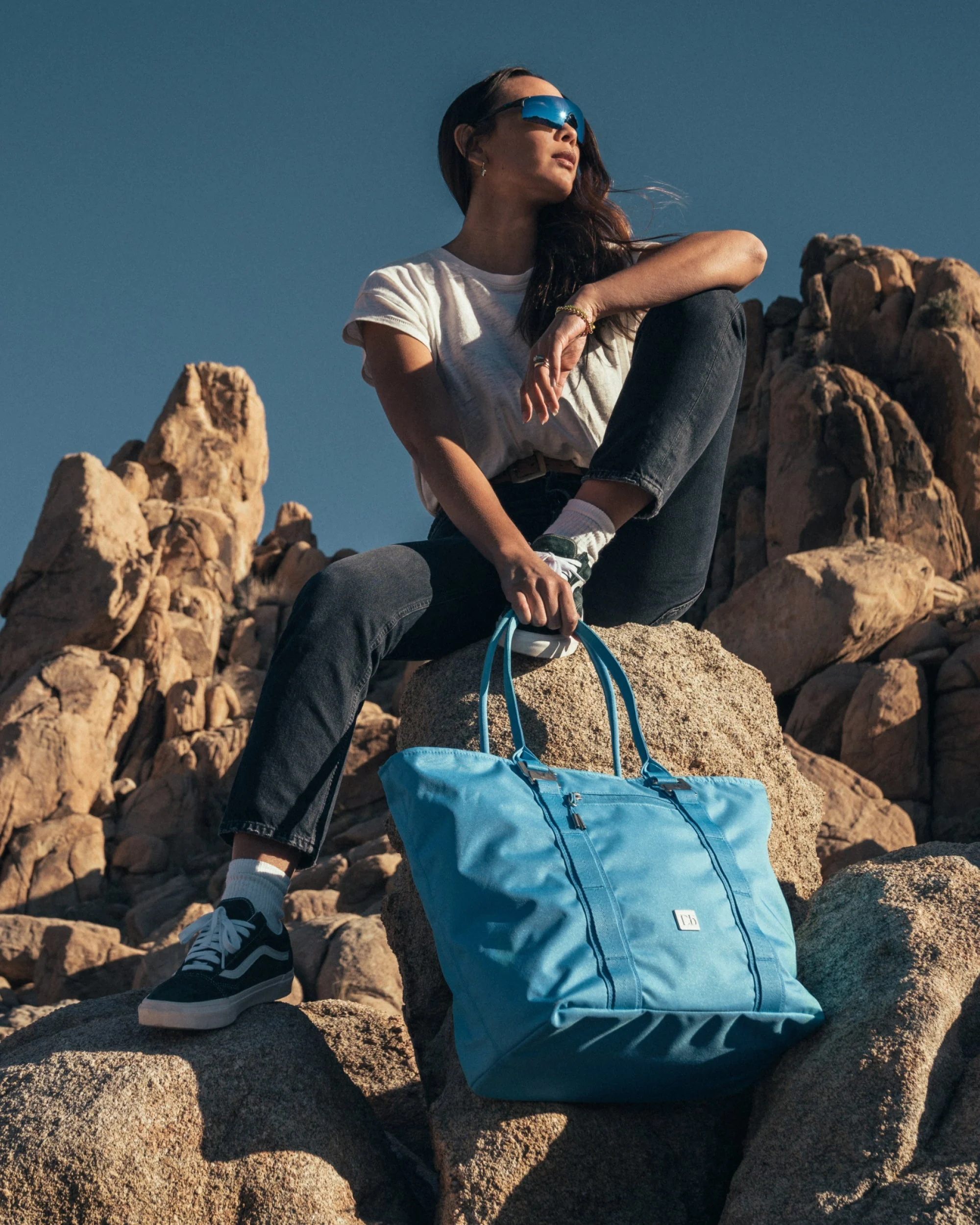 Essential 1st Generation Tote 25L Ice Blue - Image 2
