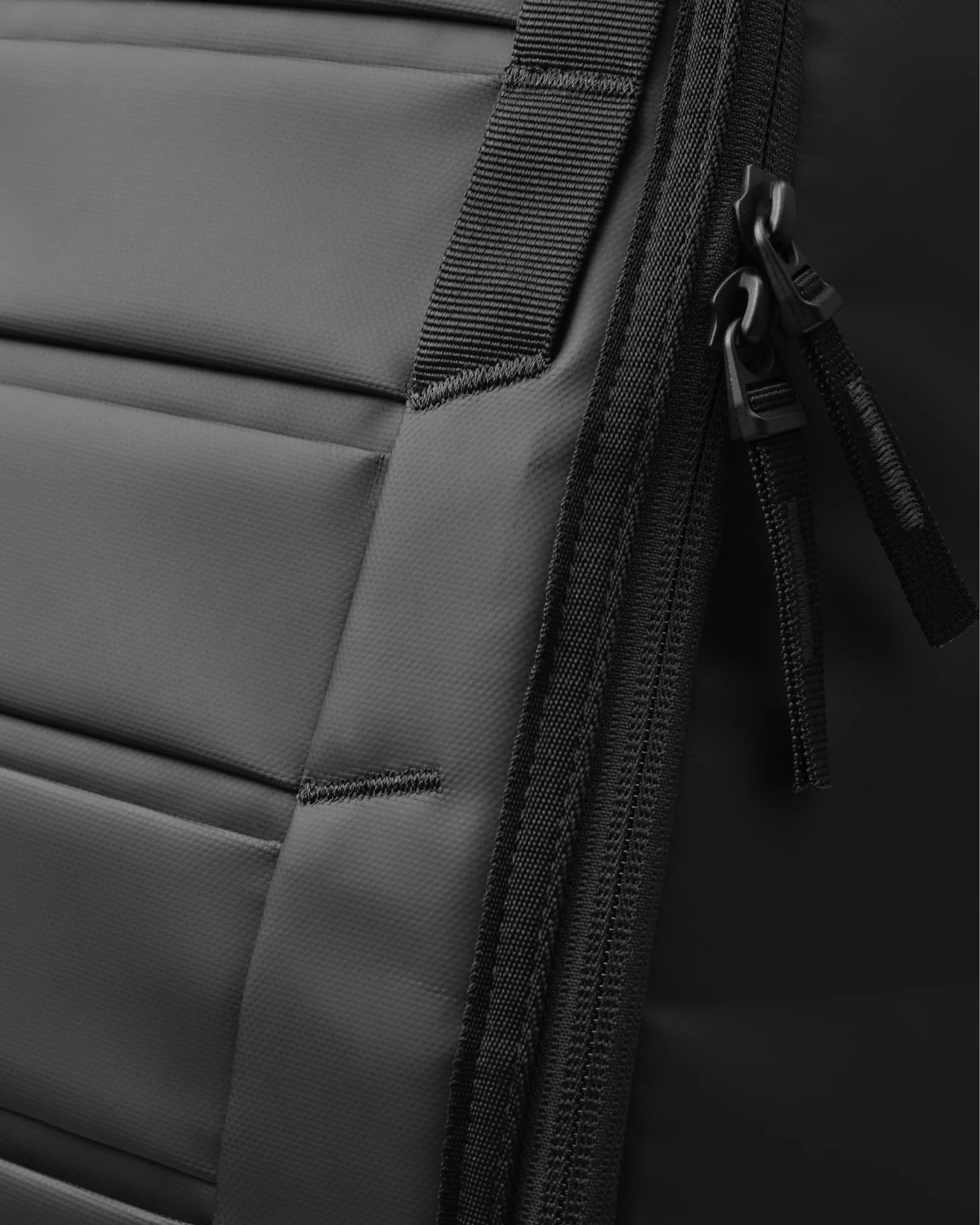 Hugger Backpack 20L Black Out - Image 10