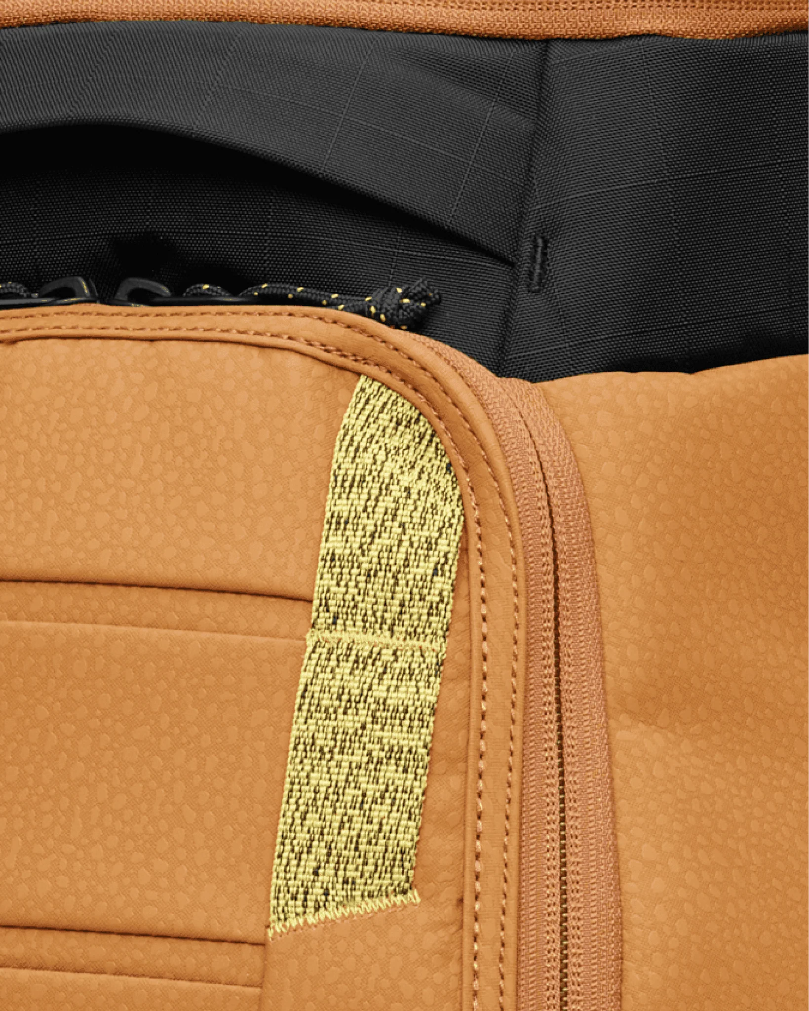 Hugger Backpack 30L Acorn Brown - Image 11