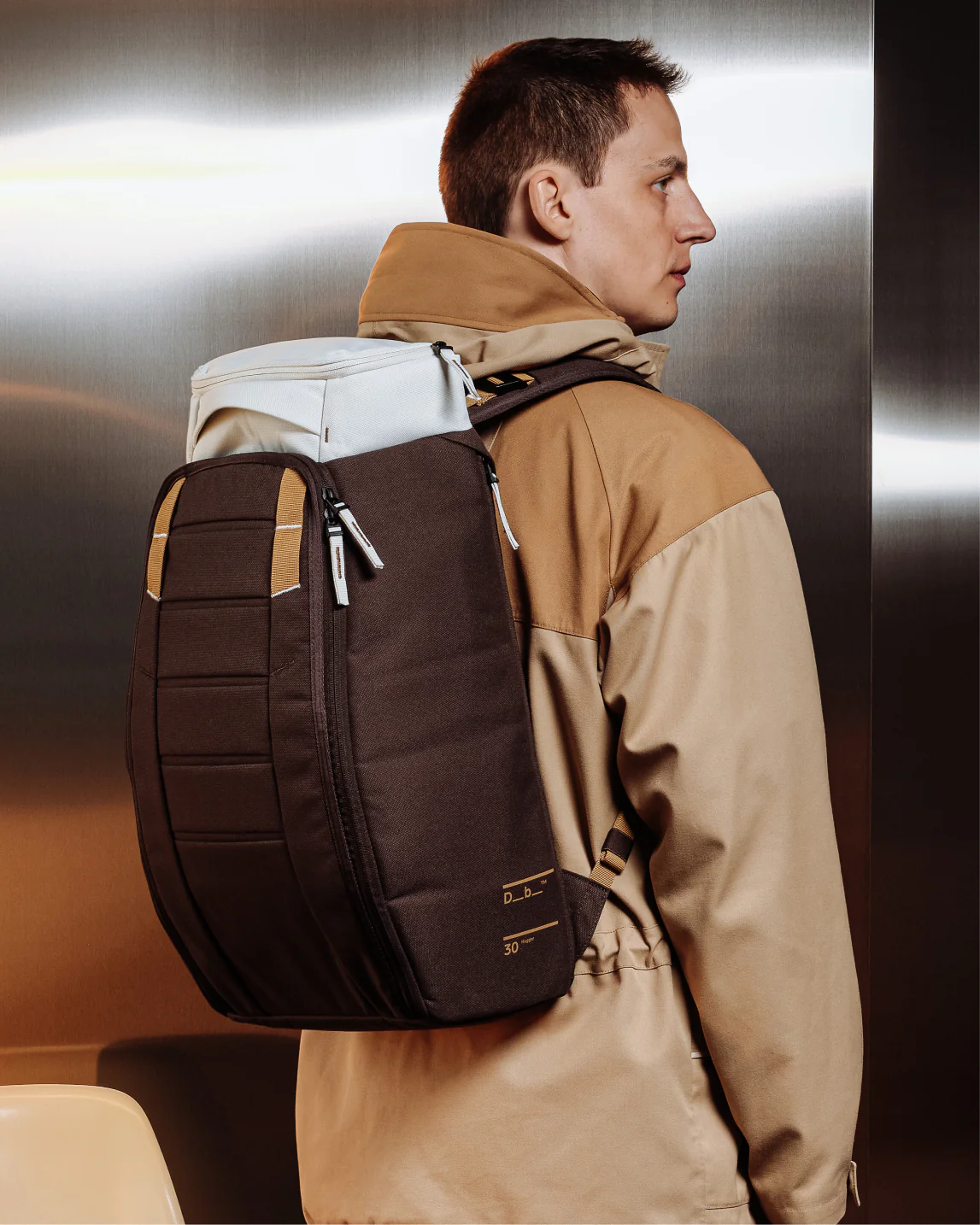 Hugger Backpack 30L Cappuccino - Image 2
