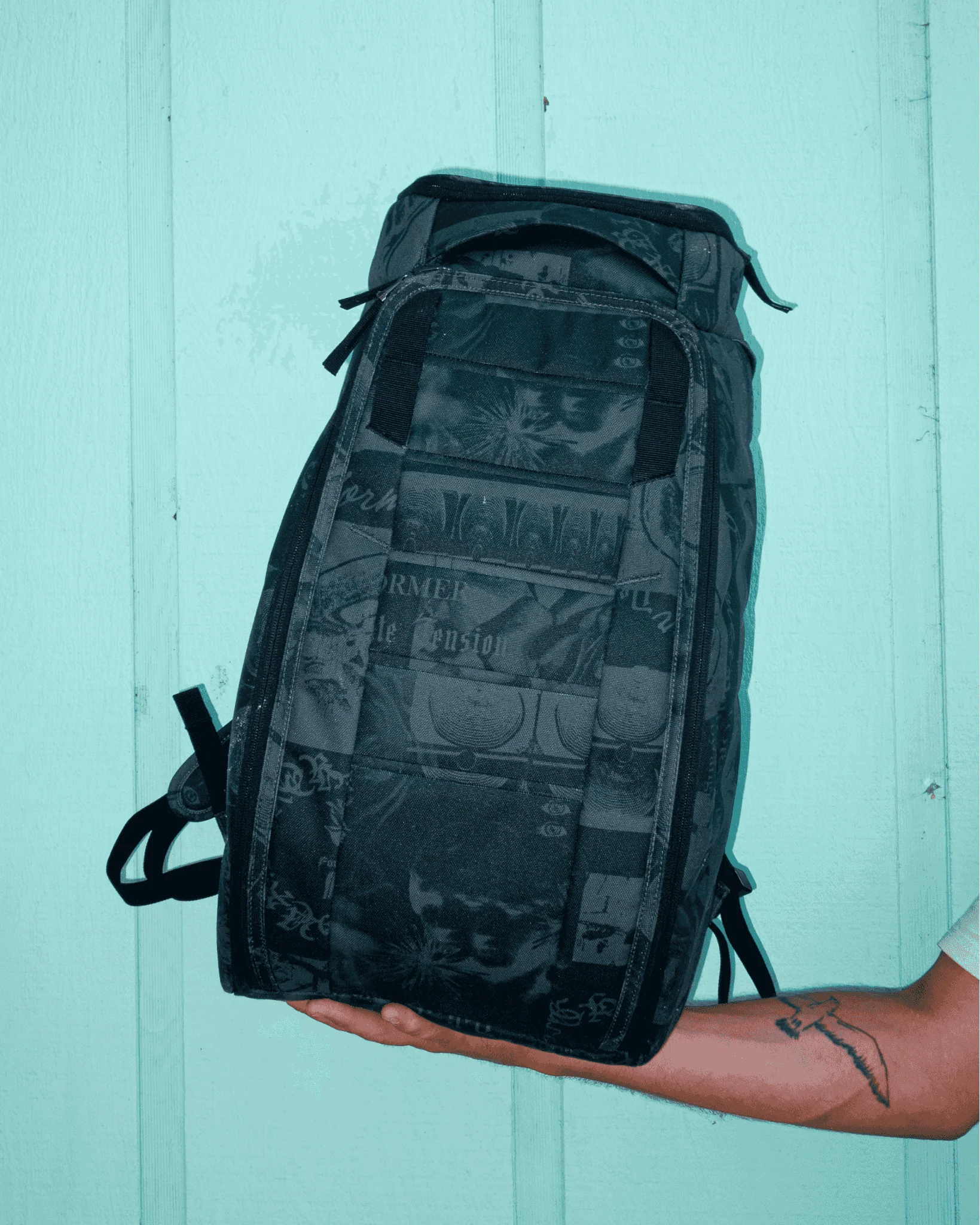 Hugger Backpack 30L Db x Former - Image 2