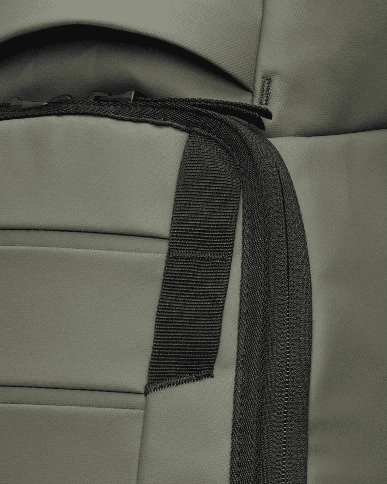 Hugger Backpack 30L Moss Green - Image 5