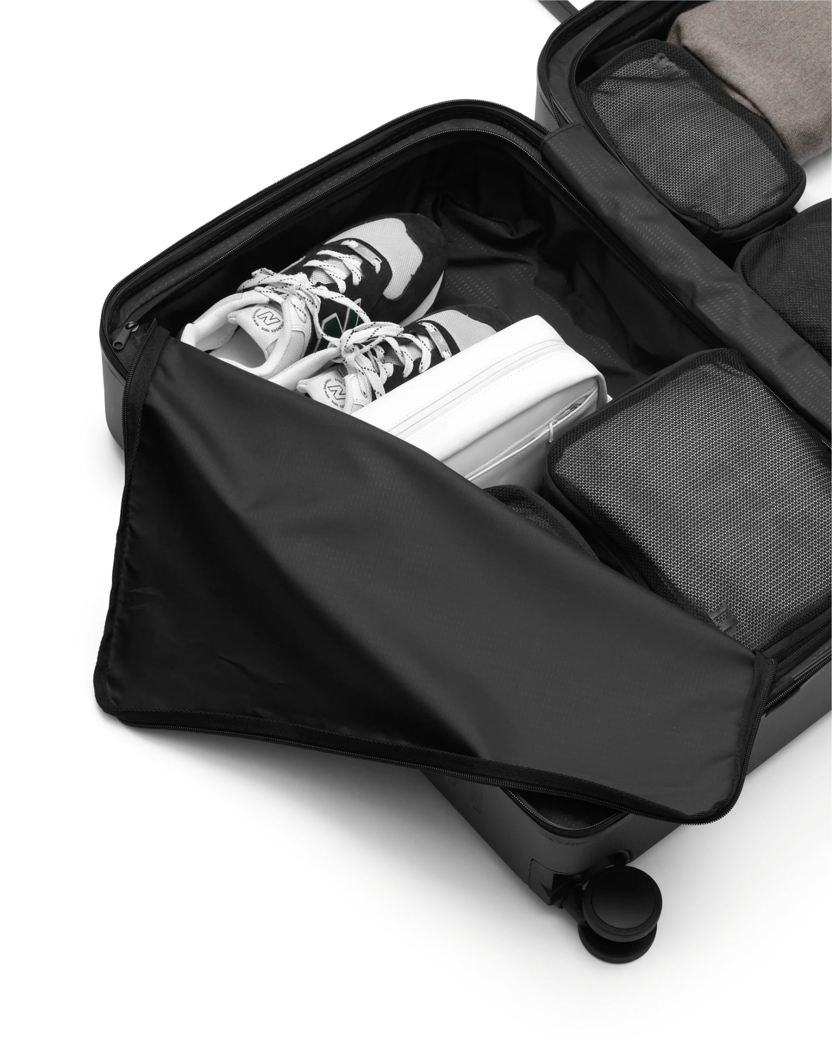 Left Divider for Ramverk Luggage Medium - Image 2