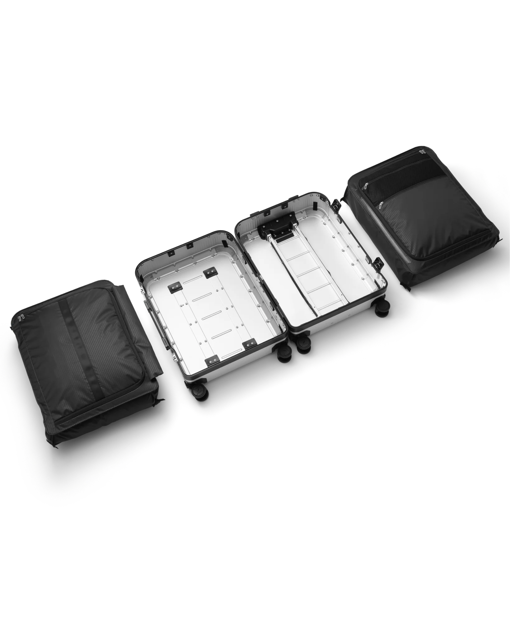 Ramverk Alu Check-in Luggage Medium Silver - Image 10