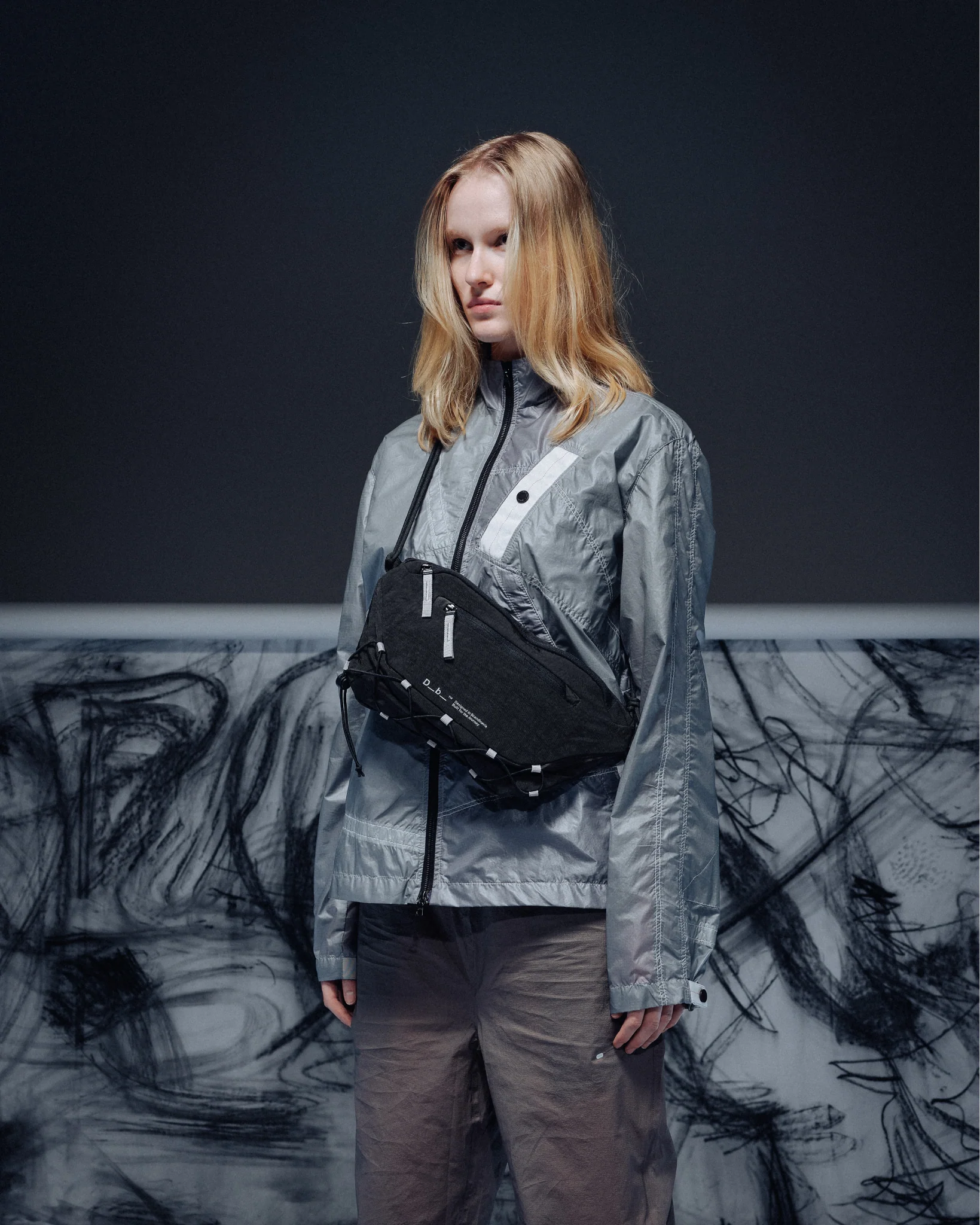 Roamer Pro Sling Bag 6L Charcoal Grey - Image 2