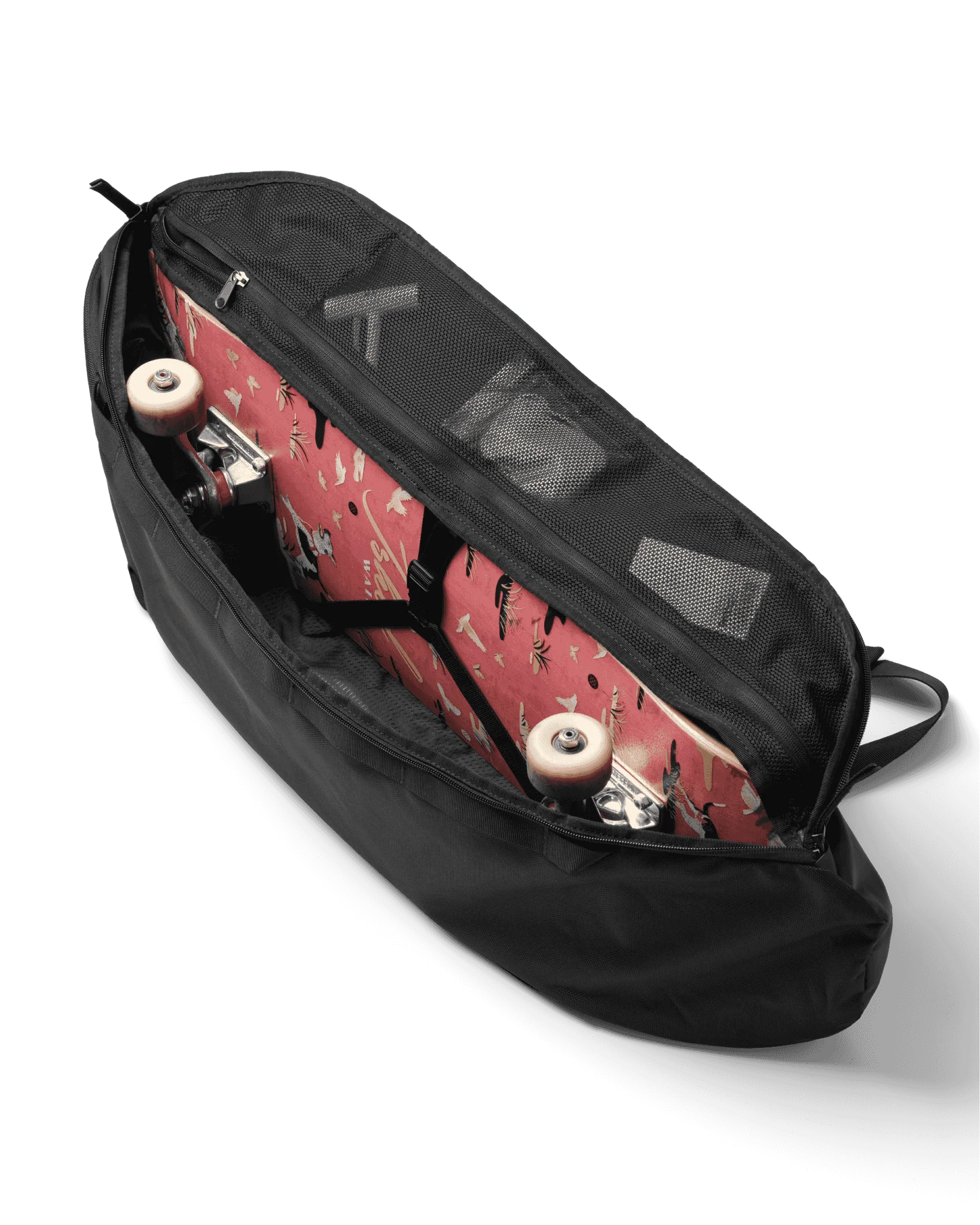 Skate Carrier 32L Black Out - Image 6